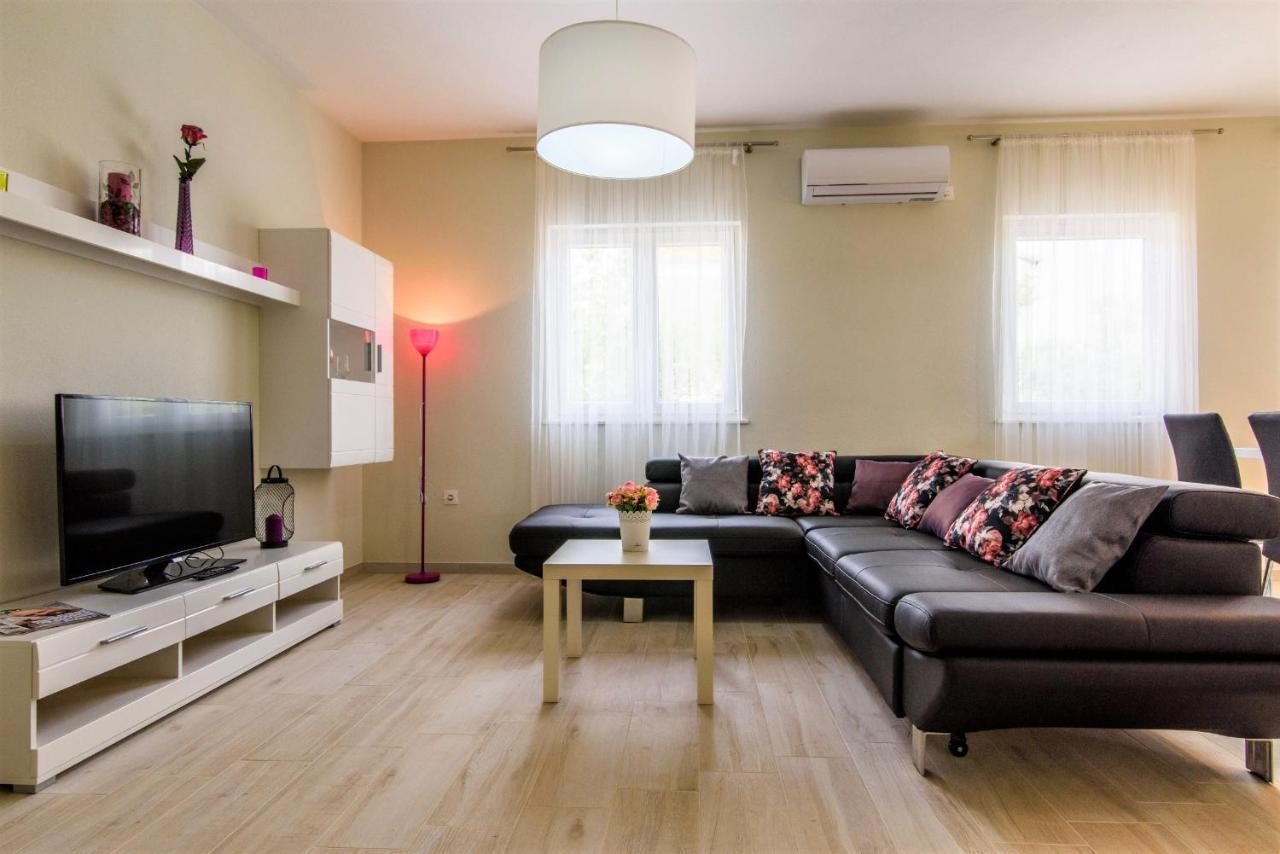 Vila Rozarija Trogir Exterior photo